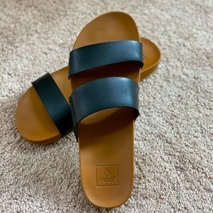 Reef Women’s Slip-on Sandals